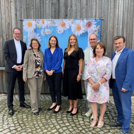 Einrichtungsfamilie der Bildungsstätte St. Gunther Cham verabschiedet Felicitas Klenk in den Ruhestand